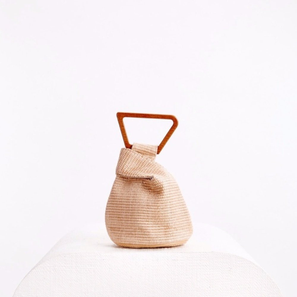 NEW CULT GAIA Mini Astraea Bag in Natural
